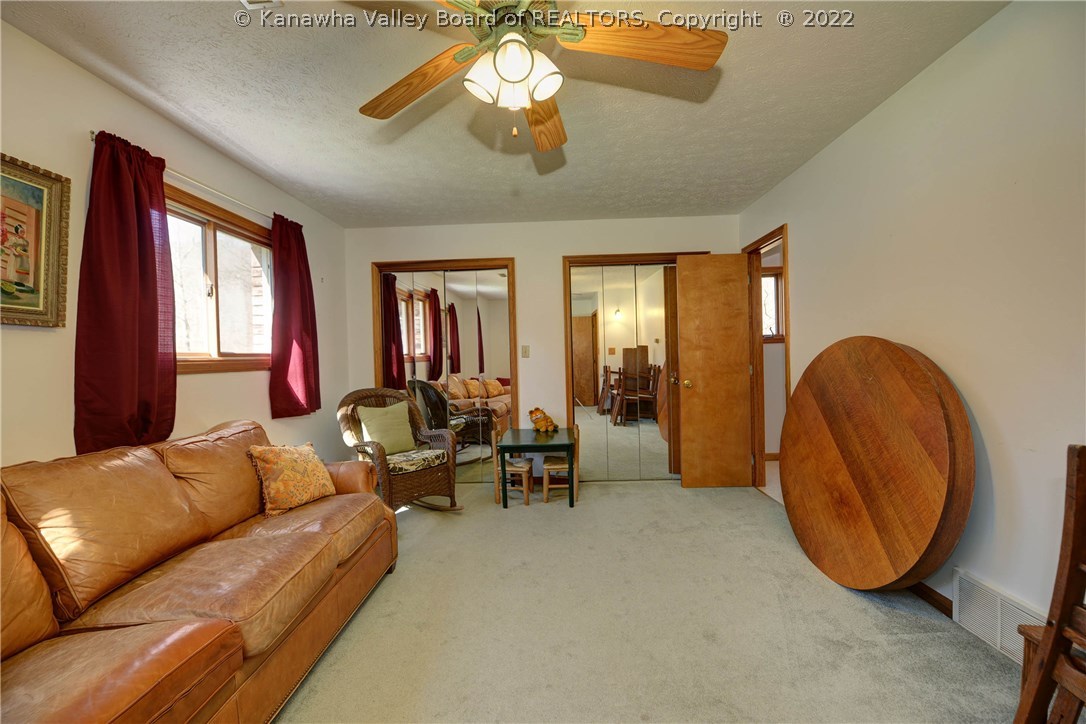 7 Thoroughbred Road Scott Depot, WV 25560 - Photo 13 of 30 Gallery Image 13