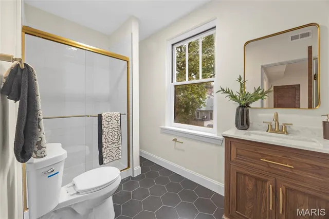 $550,000 | 634 Barstow Place, Webster Groves, MO 63119