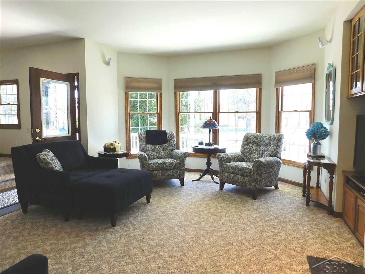 10414 Dice Road Freeland, MI 48623 - Photo 4 of 34 Gallery Image 4