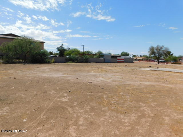 103 West Navajo Road Tucson, AZ 85705 - Photo 4 of 8