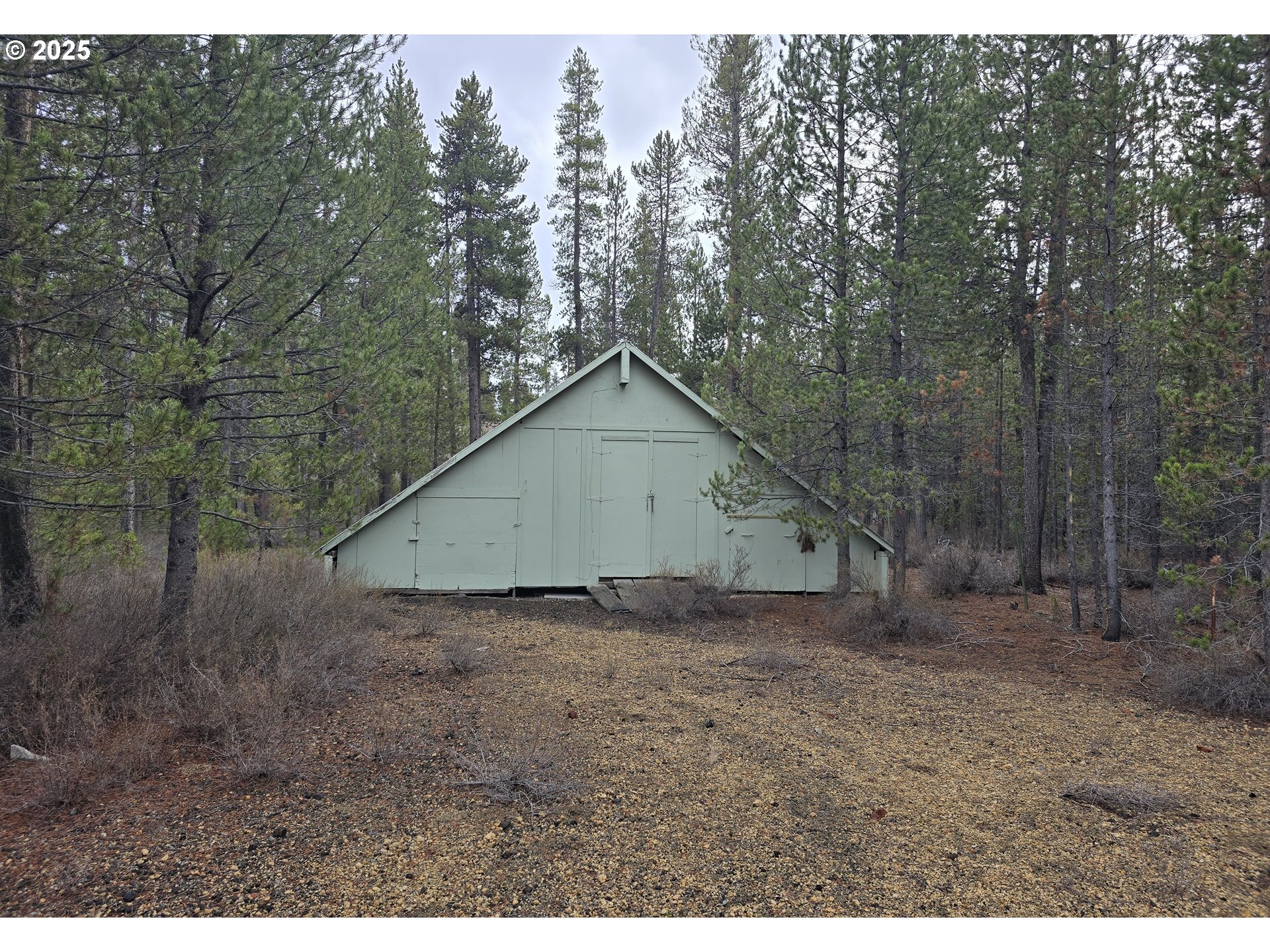 125220 Cappy Court Crescent Lake, OR 97733 - Photo 30 of 34 a view of outdoor space and yard