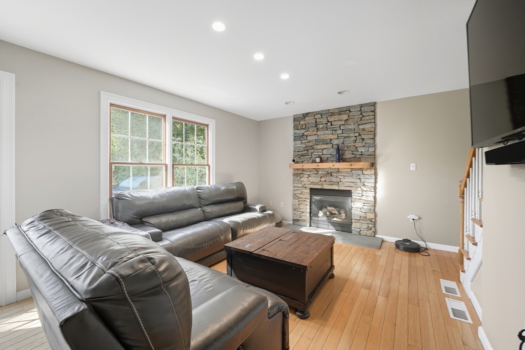 31 Woodland Ridge Southwick, MA 01077 - Photo 13 of 26