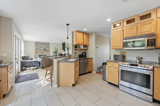 $575,000 | 31 Woodland Ridge, Southwick, MA 01077