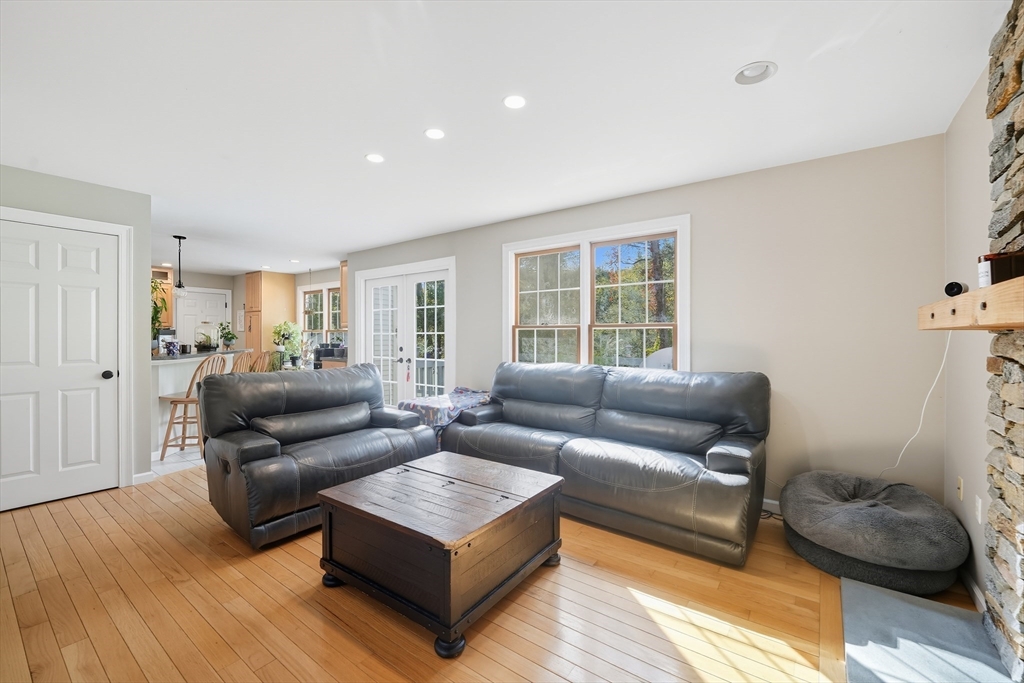 31 Woodland Ridge Southwick, MA 01077 - Photo 16 of 26