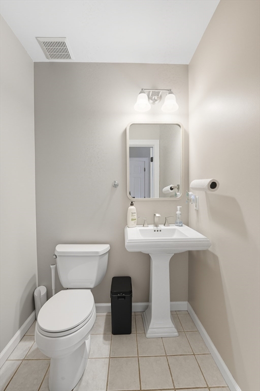 31 Woodland Ridge Southwick, MA 01077 - Photo 17 of 26