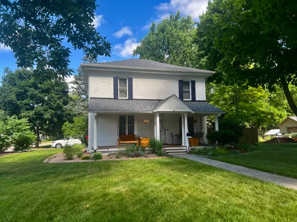 $384,900 | 46 South Concord Road, Oconomowoc, WI 53066