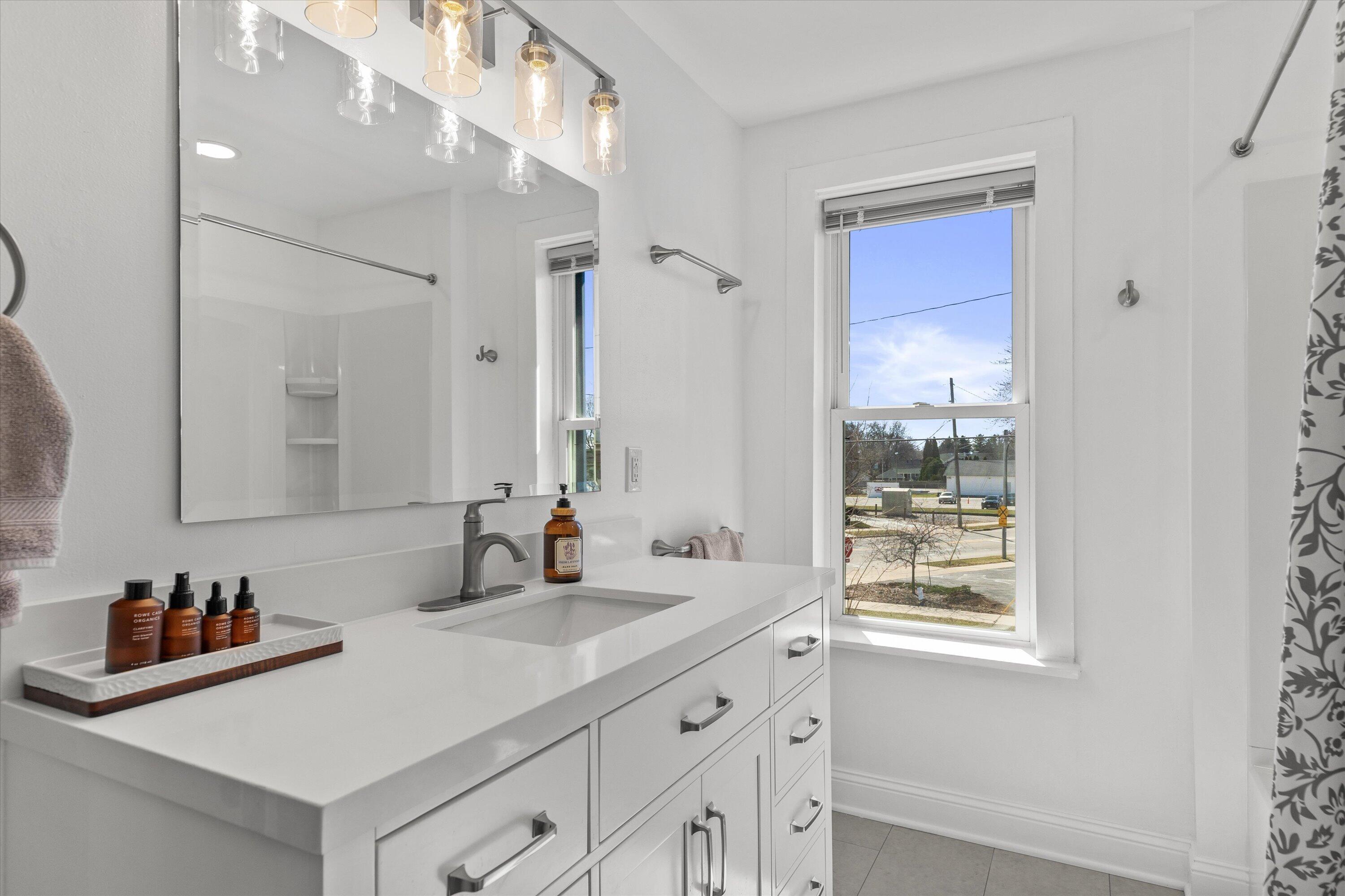 46 South Concord Road Oconomowoc, WI 53066 - Photo 24 of 64 36-0G8A8224