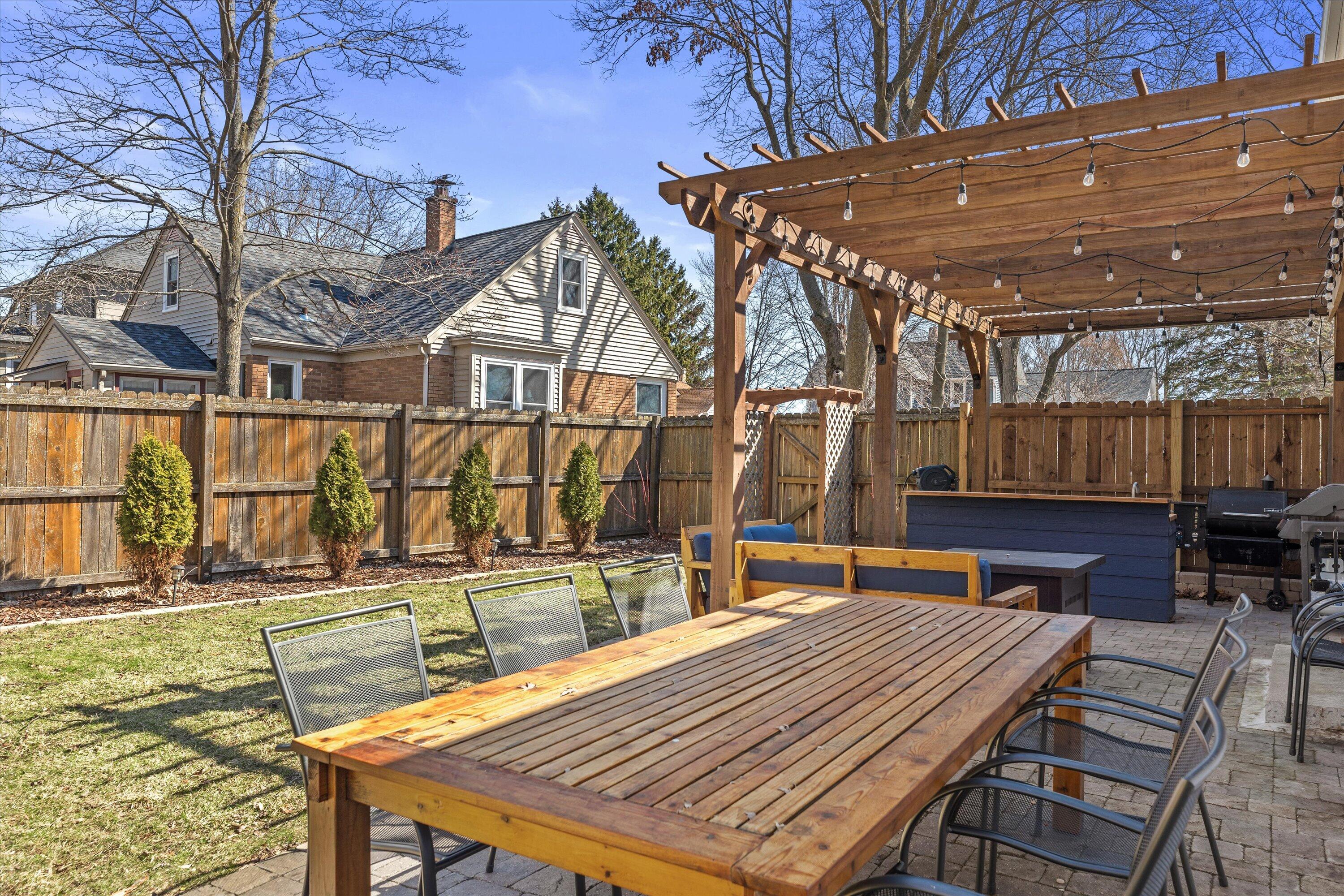 46 South Concord Road Oconomowoc, WI 53066 - Photo 38 of 64 15-0G8A8095