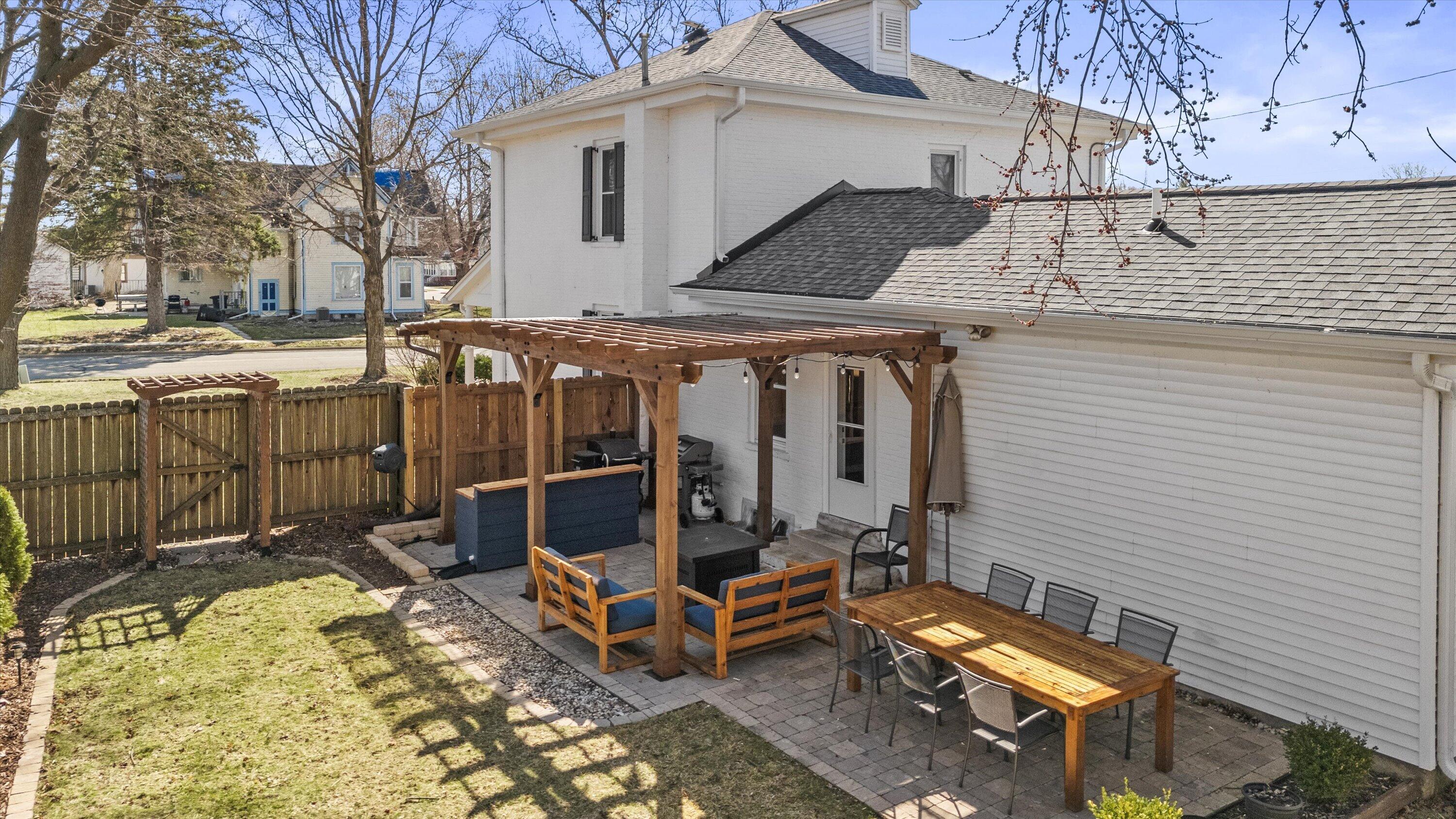 46 South Concord Road Oconomowoc, WI 53066 - Photo 41 of 64 47-DJI_20260323105221_0719_D