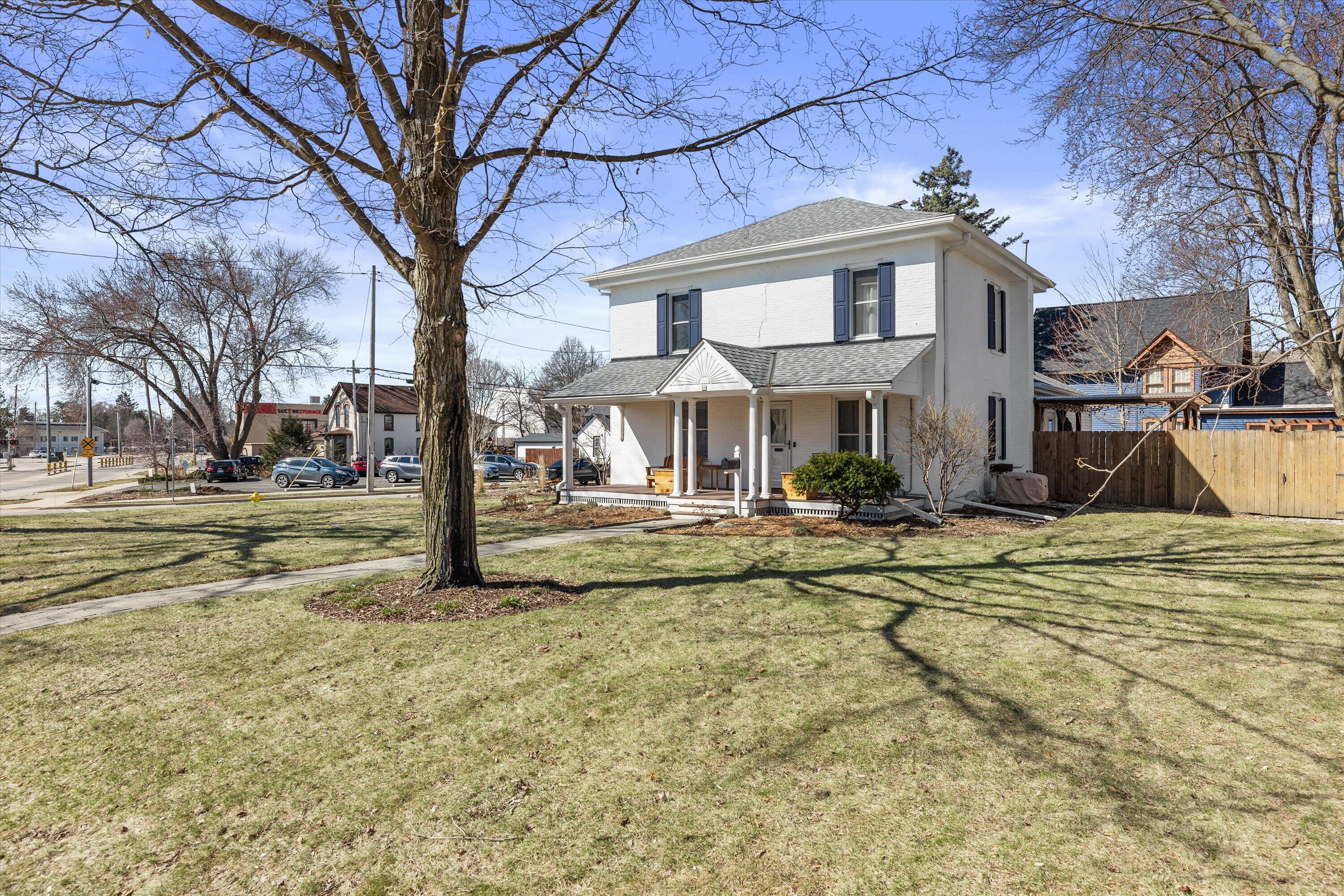 46 South Concord Road Oconomowoc, WI 53066 - Photo 57 of 64 03-0G8A8023