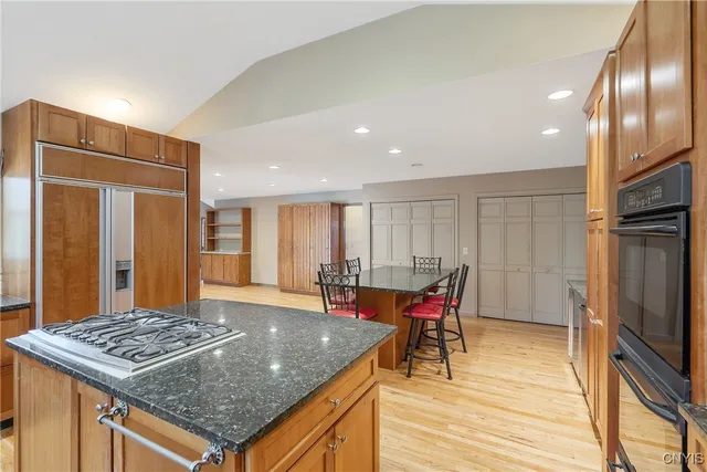 $659,900 | 7266 Wakefield Drive, Manlius, NY 13066