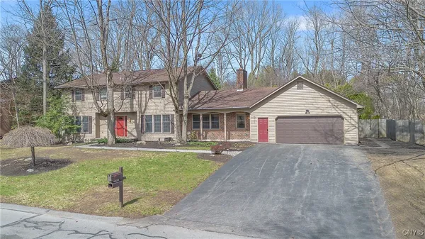 $659,900 | 7266 Wakefield Drive, Manlius, NY 13066