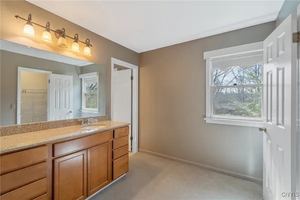 $659,900 | 7266 Wakefield Drive, Manlius, NY 13066