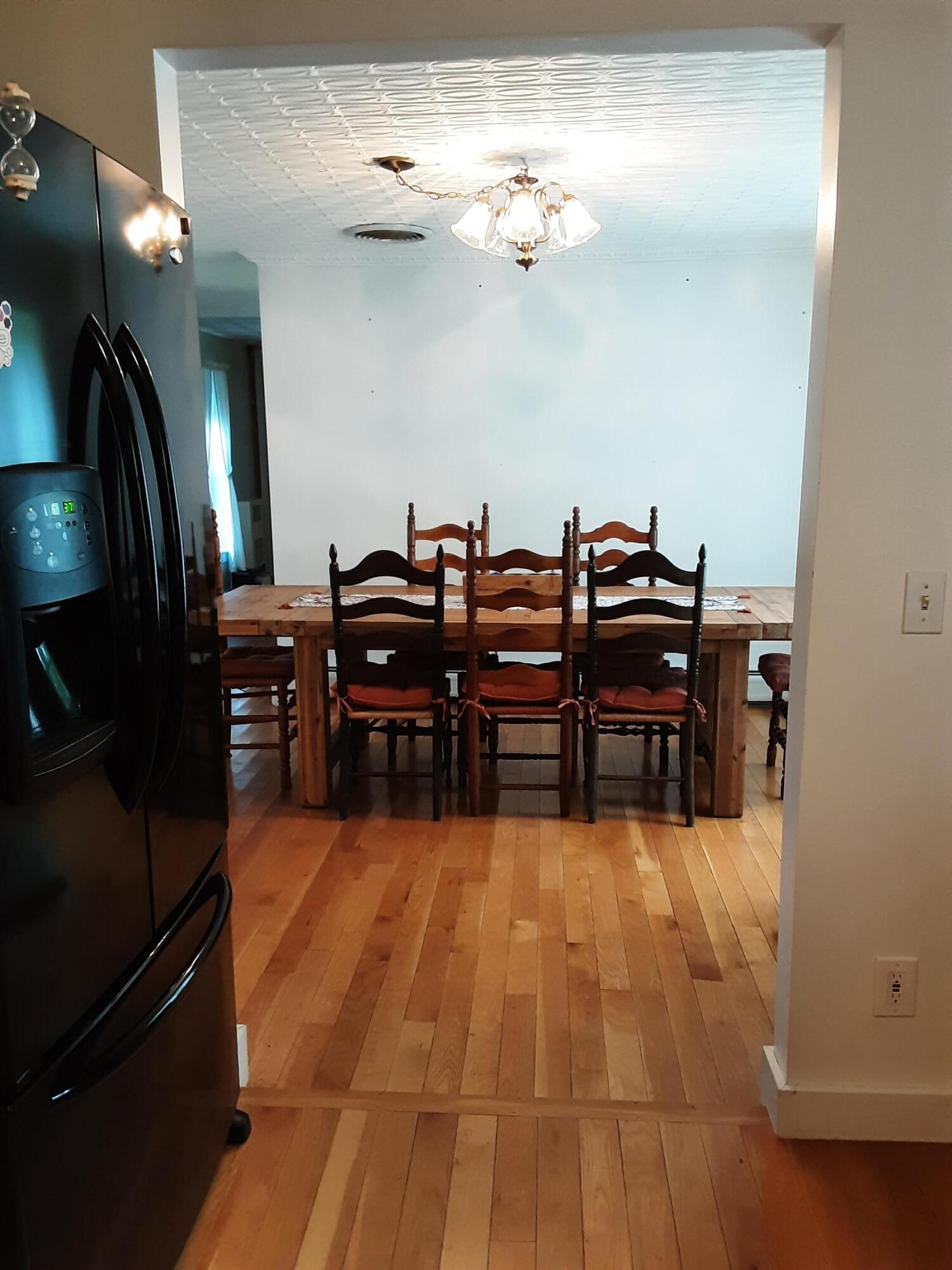 186 Main Street Eustis, ME 04982 - Photo 6 of 21 1000000384