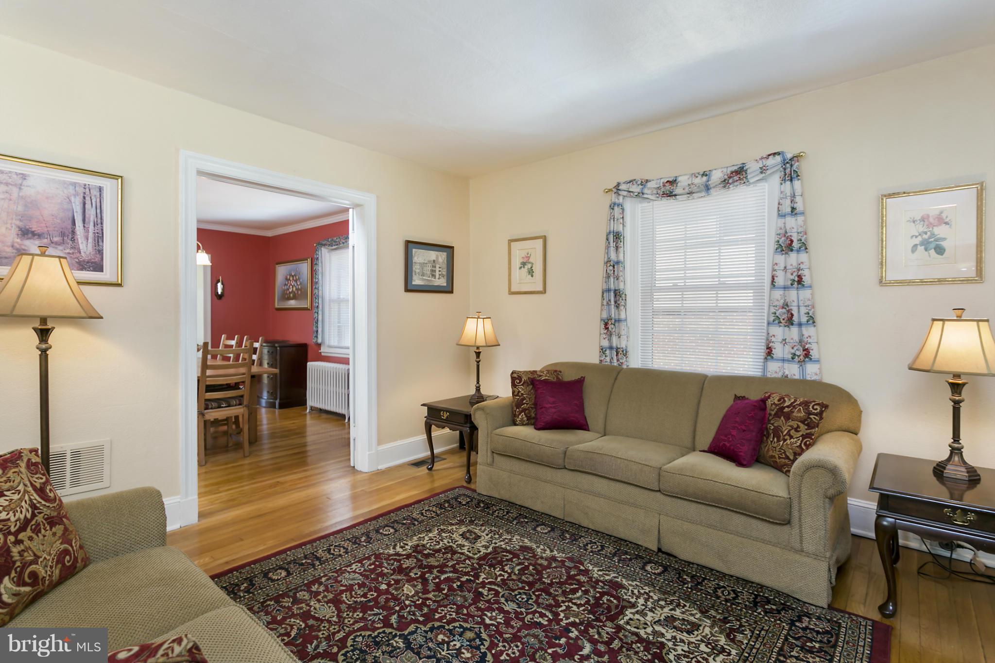813 Wellington Road Baltimore, MD 21212 - Photo 6 of 30 Living Room