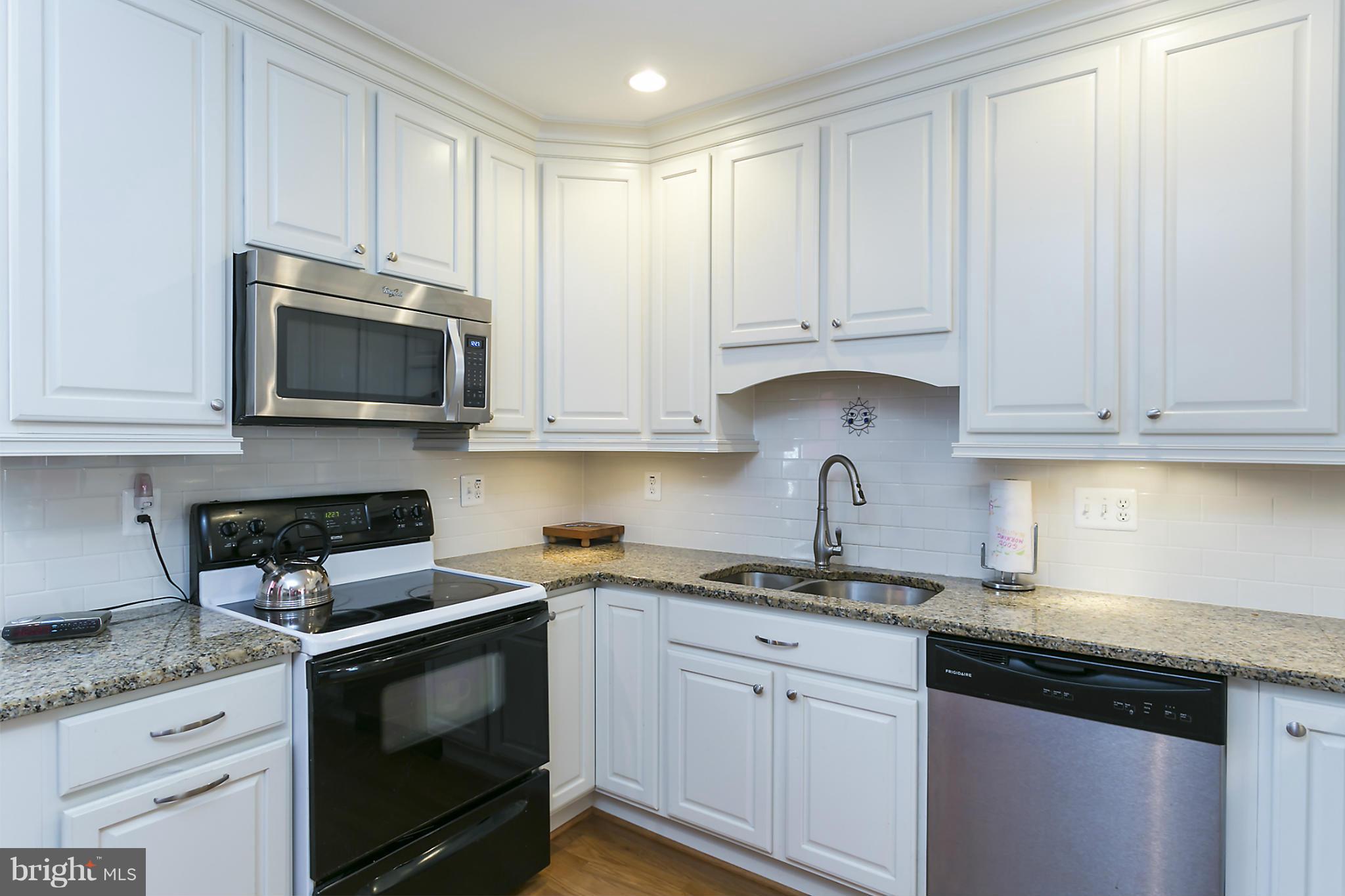 813 Wellington Road Baltimore, MD 21212 - Photo 8 of 30 Kitchen