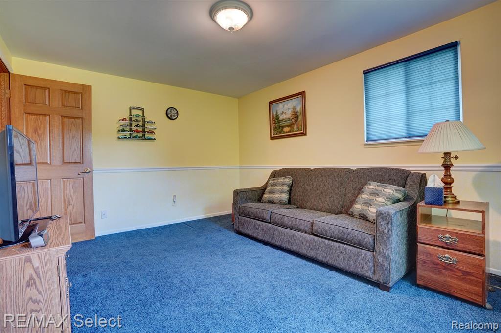1453 North Long Lake Road Fenton, MI 48430 - Photo 38 of 47