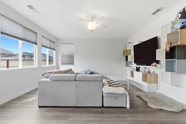 $975,000 | 1096 Wildrose Court, Hollister, CA 95023