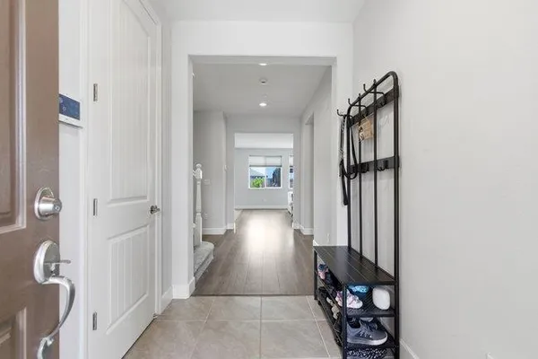 $975,000 | 1096 Wildrose Court, Hollister, CA 95023