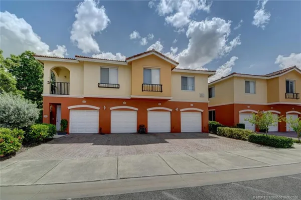 $2,200 | 44 Southeast Sedona Circle, Unit 201, Stuart, FL 34994