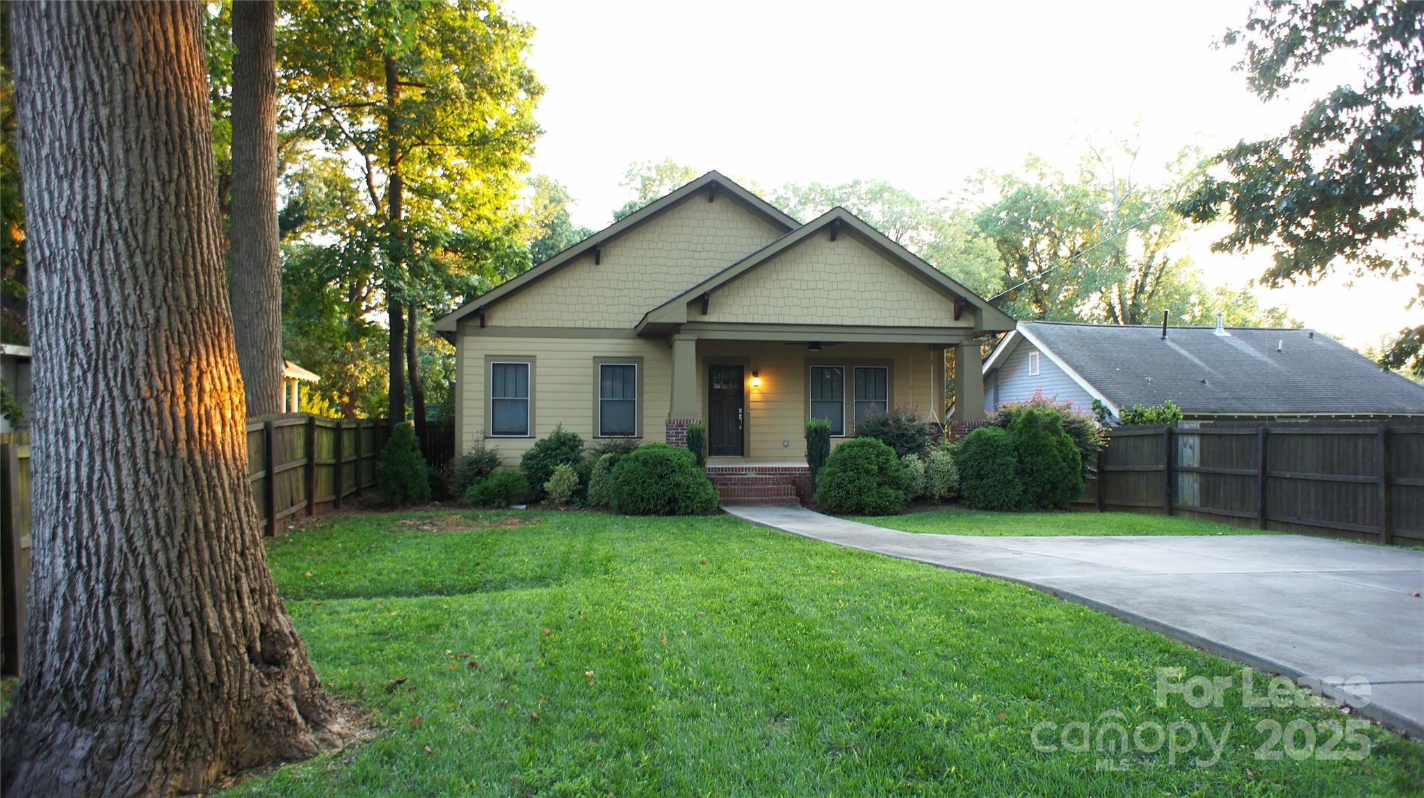 2014 Rozzelles Ferry Road Charlotte, NC 28208 - Photo 33 of 34