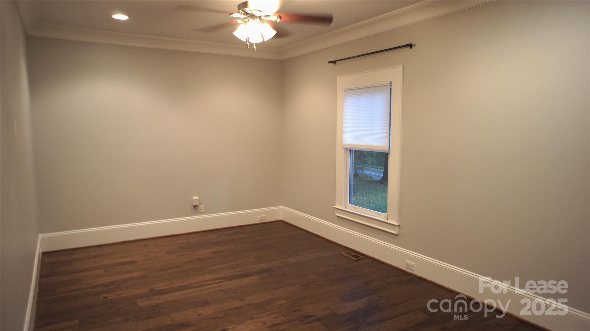 2014 Rozzelles Ferry Road Charlotte, NC 28208 - Photo 7 of 34