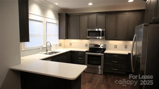 $2,500 | 2014 Rozzelles Ferry Road, Charlotte, NC 28208