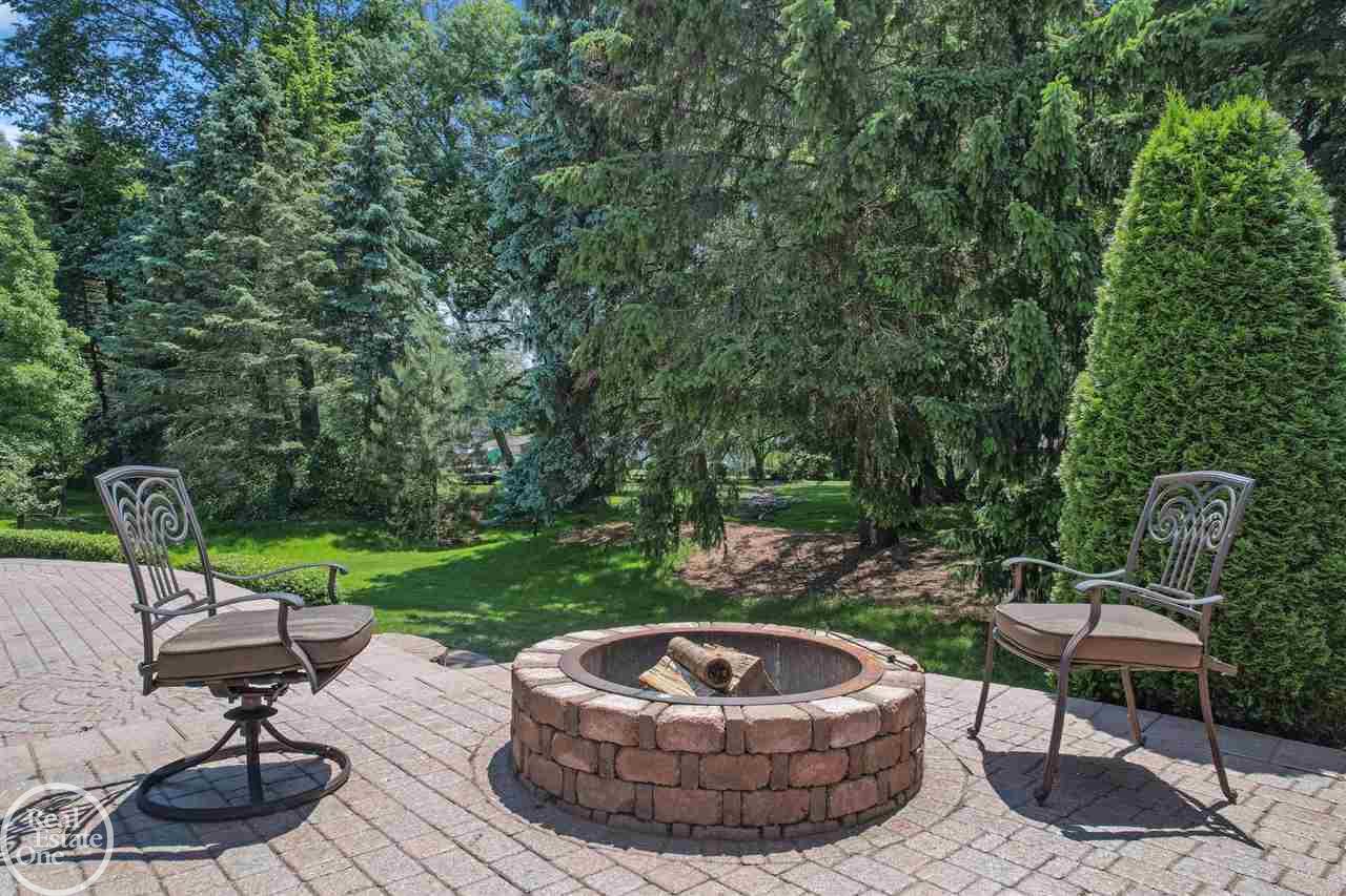 49446 Compass Point Drive Chesterfield, MI 48047 - Photo 44 of 50