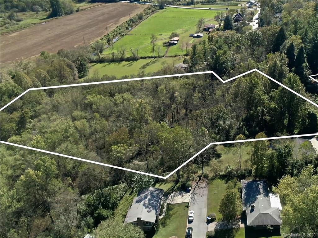 930 Kanuga Road, Unit 2 Hendersonville, NC 28739 - Photo 5 of 10 Gallery Image 5