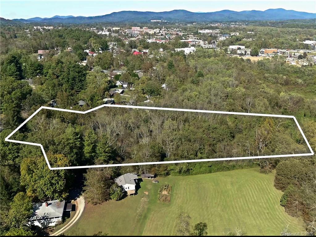 930 Kanuga Road, Unit 2 Hendersonville, NC 28739 - Photo 10 of 10 Gallery Image 10