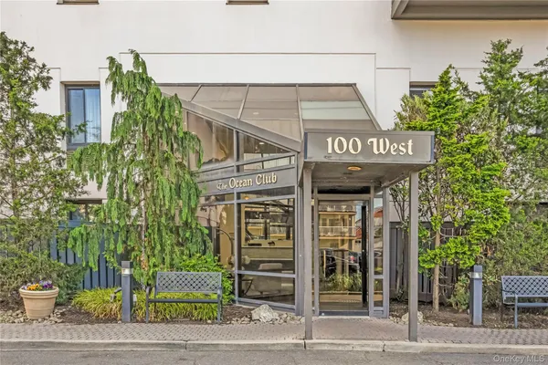 $3,100 | 100 West Broadway, Unit 1F, Long Beach, NY 11561