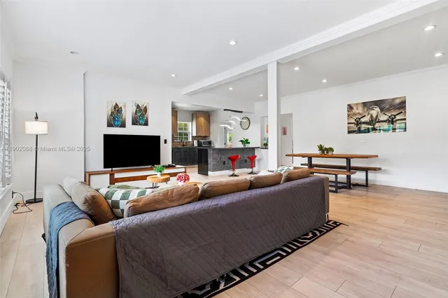 $825,000 | 13751 Northeast 1st Avenue, Miami, FL 33161