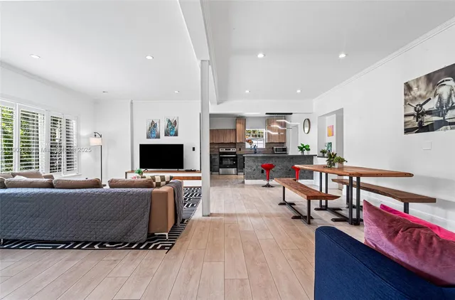 $825,000 | 13751 Northeast 1st Avenue, Miami, FL 33161