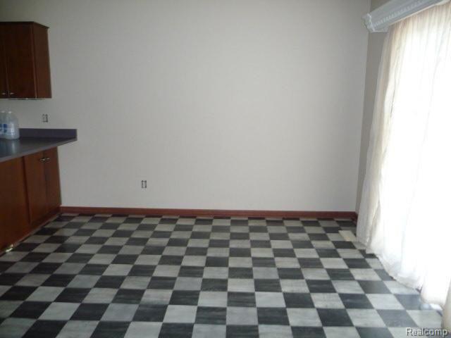 49230 Monte Road New Baltimore, MI 48047 - Photo 5 of 11 breakfast area