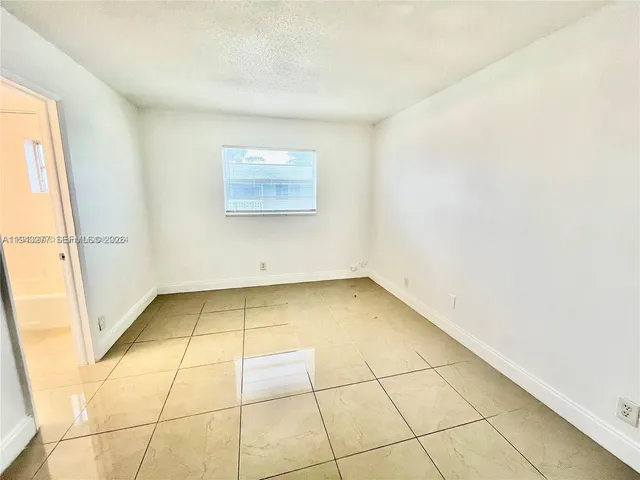 $130,000 | 241 Southeast 9th Avenue, Unit 207, Pompano Beach, FL 33060