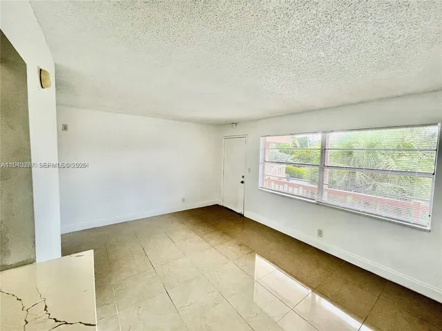 $130,000 | 241 Southeast 9th Avenue, Unit 207, Pompano Beach, FL 33060