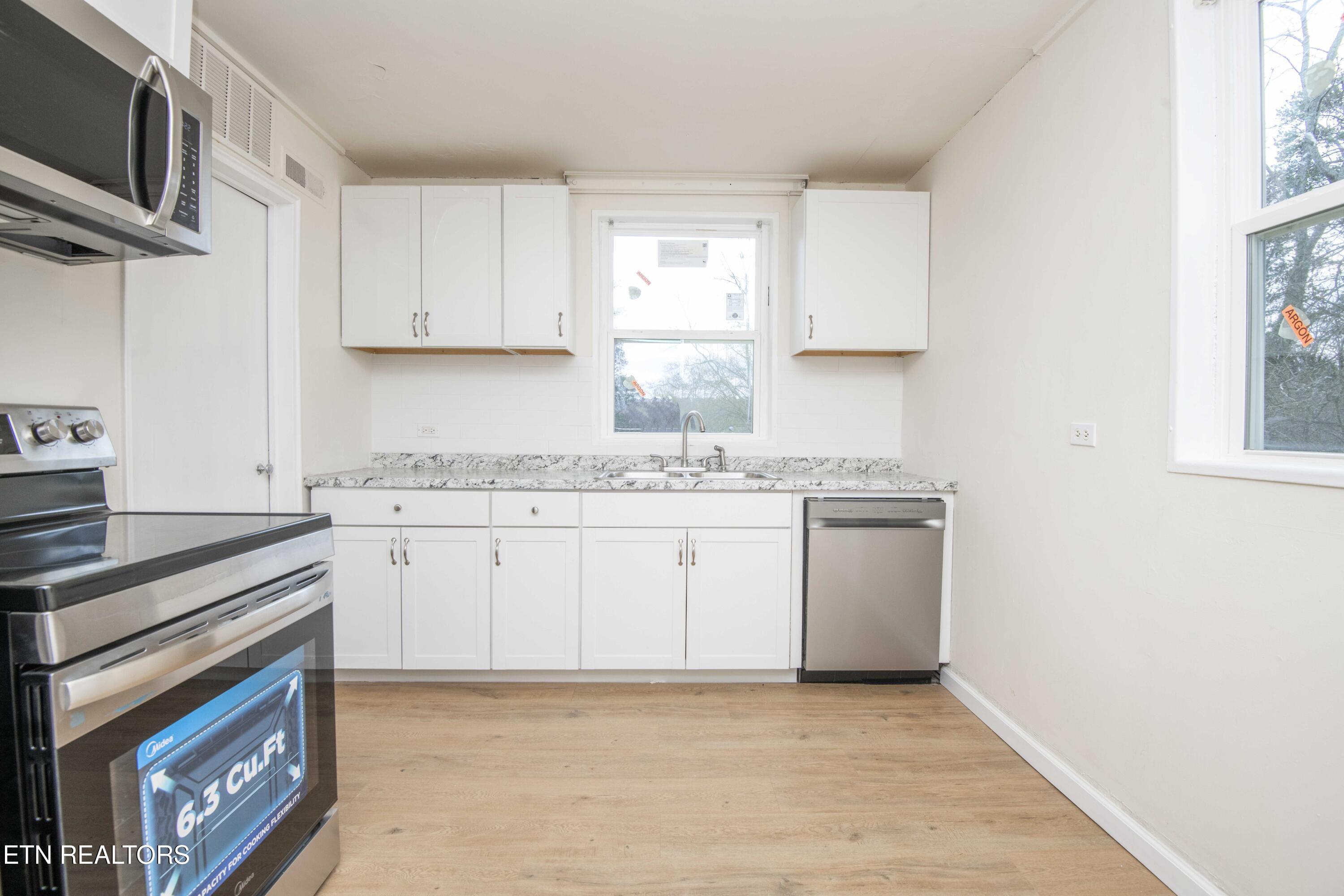 110 Paine Lane Oak Ridge, TN 37830 - Photo 13 of 37 kitchen 4_1