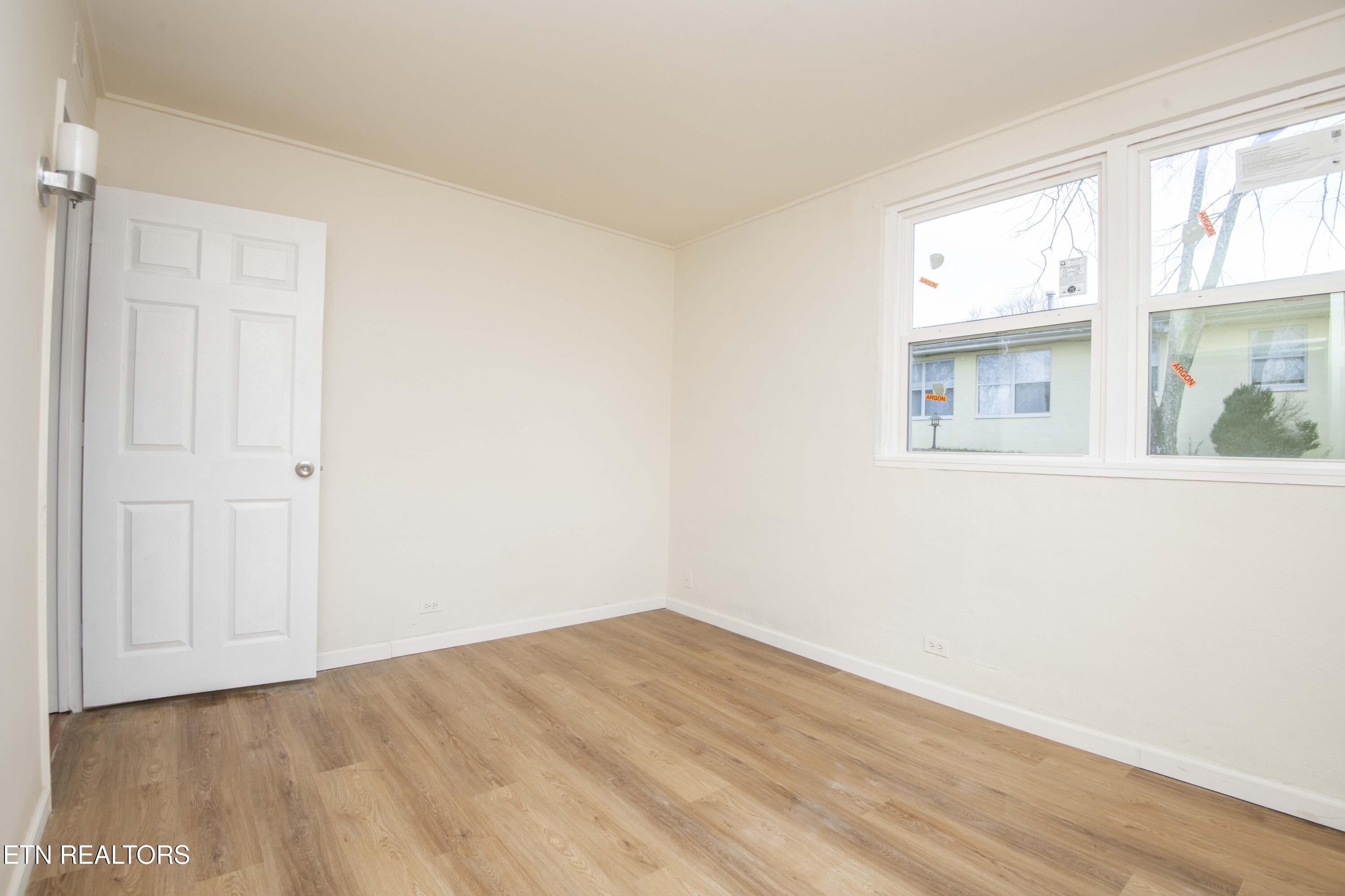 110 Paine Lane Oak Ridge, TN 37830 - Photo 16 of 37 bed_1