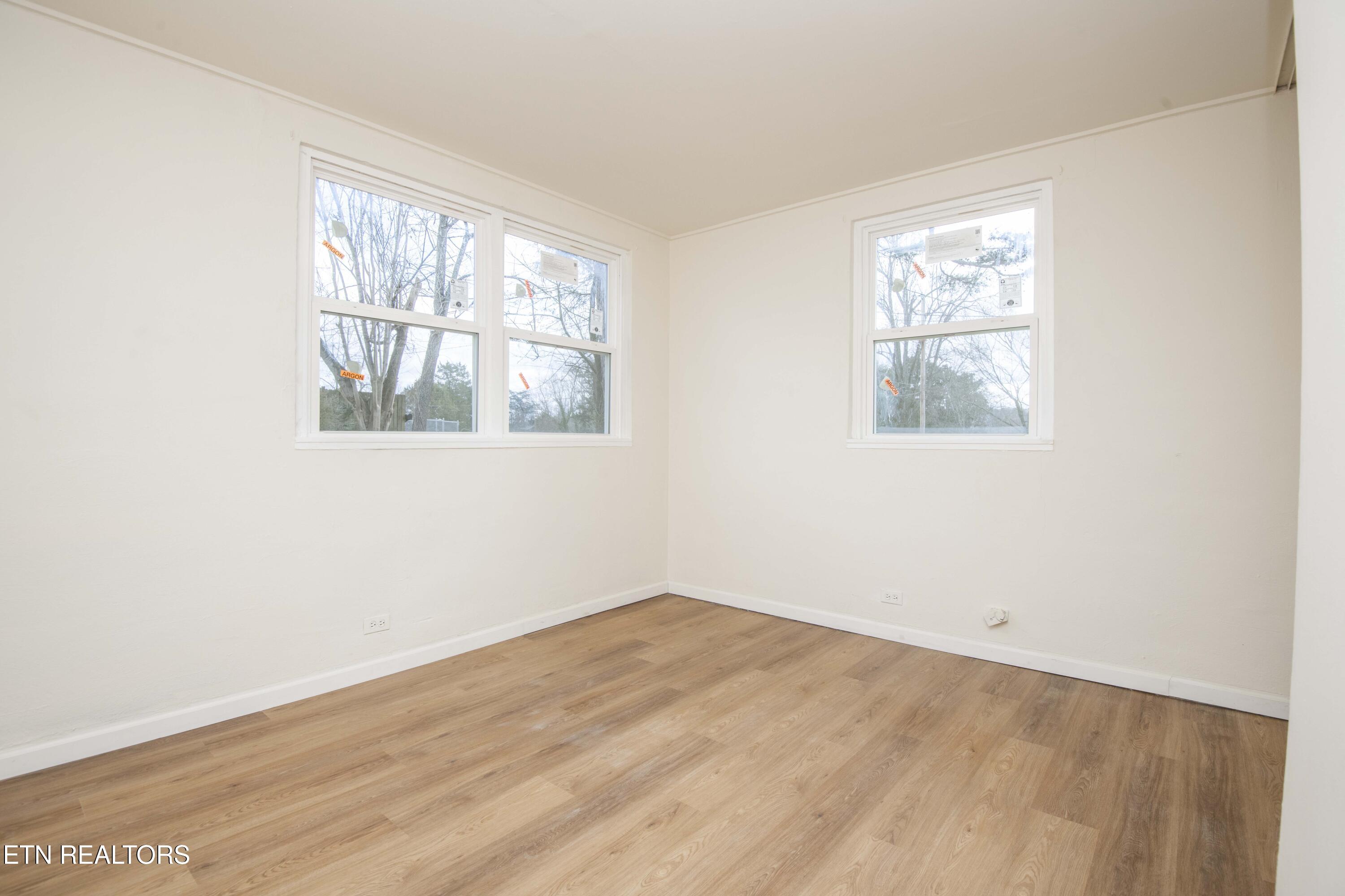 110 Paine Lane Oak Ridge, TN 37830 - Photo 18 of 37 bed 2_1