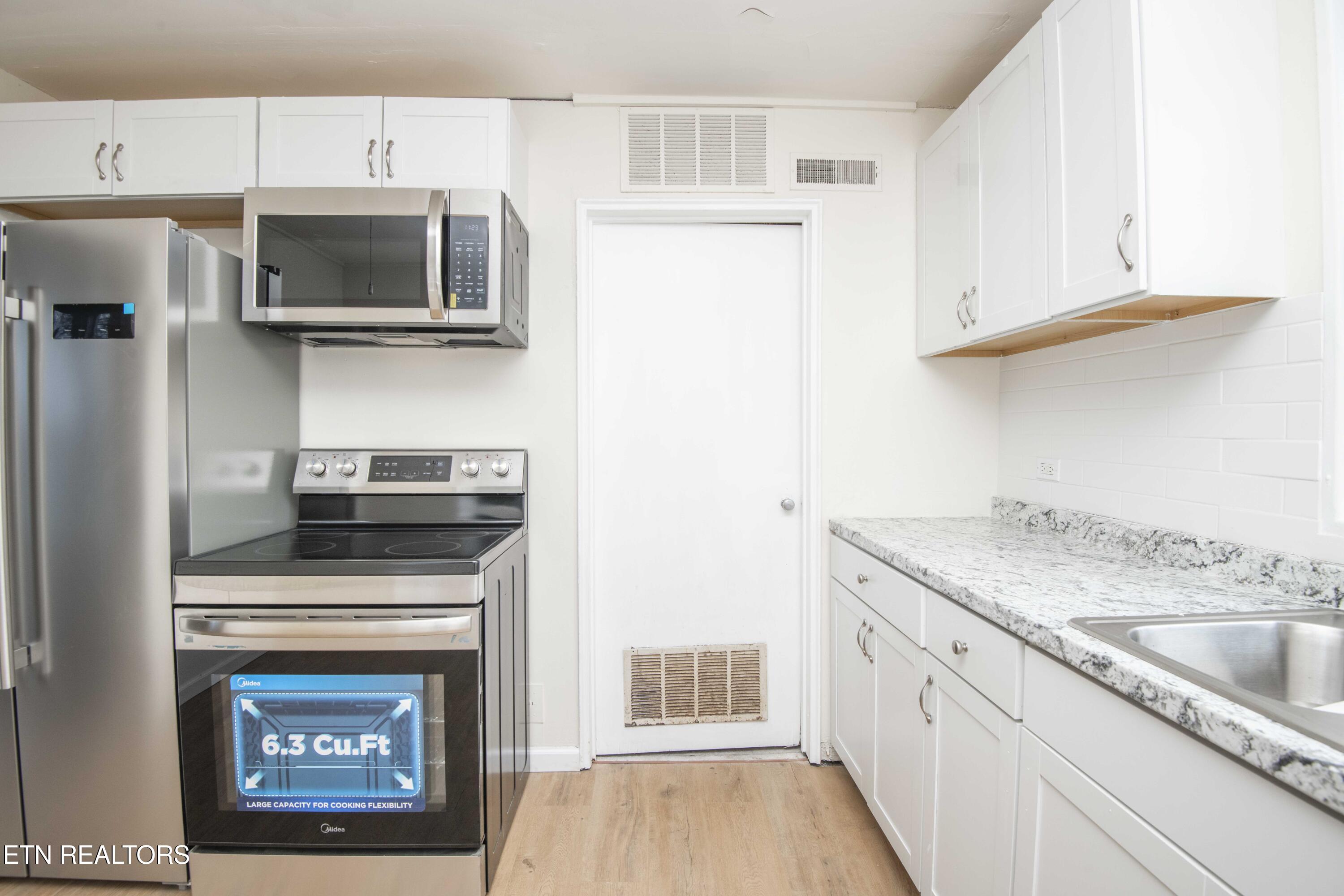110 Paine Lane Oak Ridge, TN 37830 - Photo 9 of 37 kitchen_1