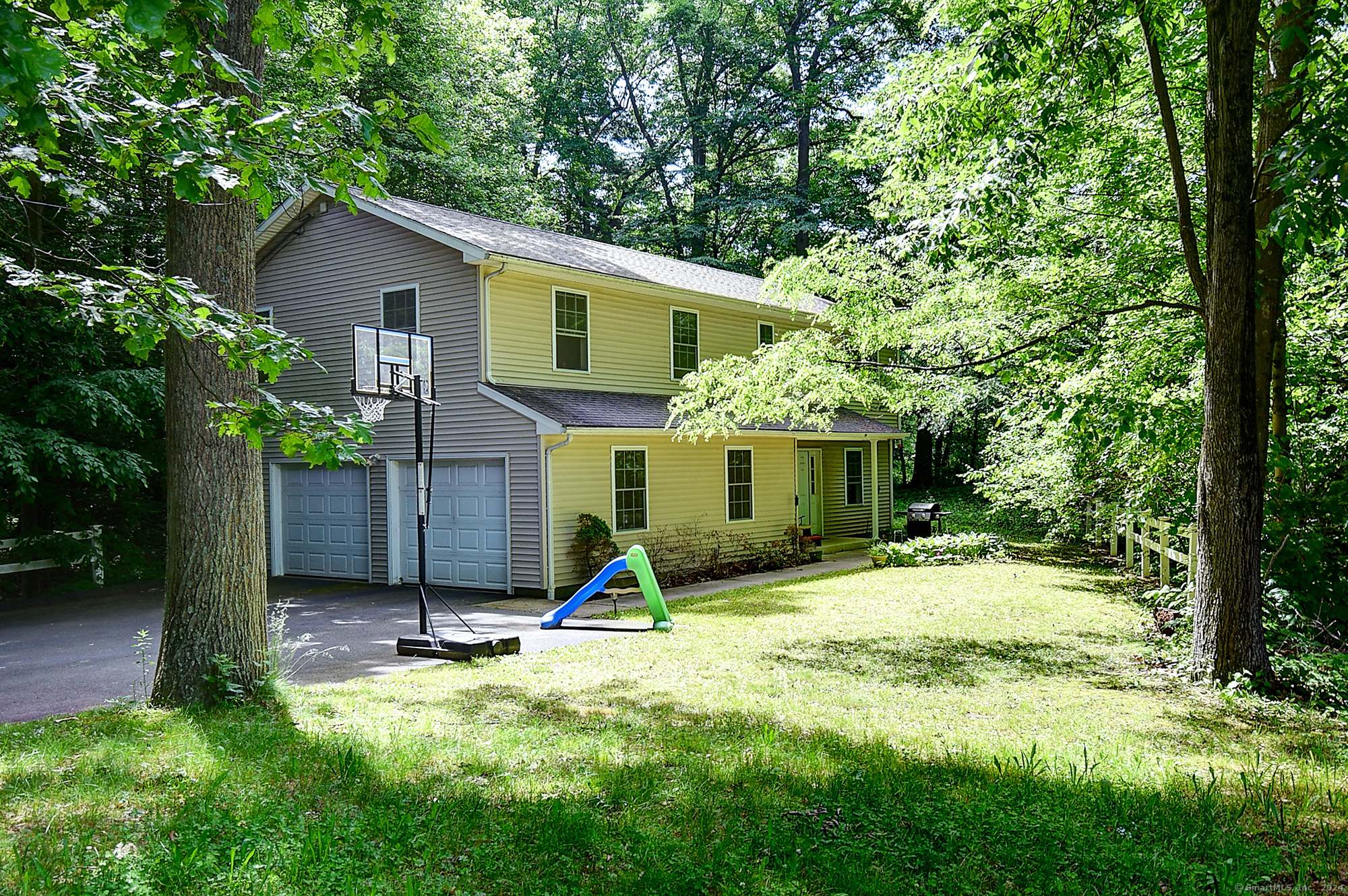 860 Neipsic Road Glastonbury, CT 06033 - Photo 1 of 1