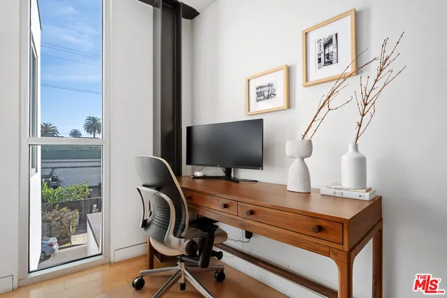 $7,800 | 351 Sunset Avenue, Unit 5, Venice, CA 90291