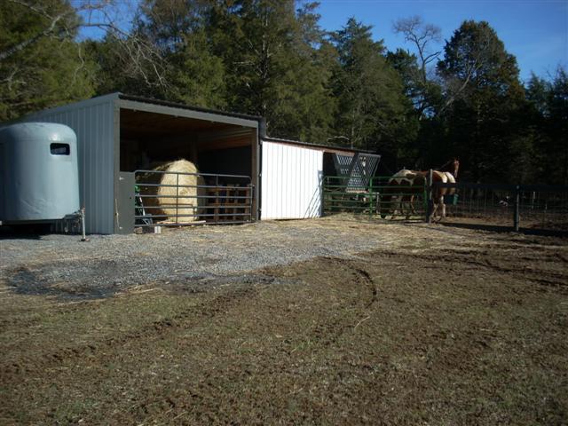 256 Greenvale Road Milton, TN 37118 - Photo 18 of 20 16x20 Foaling Shed plus a 16x20 Machine Shed.
