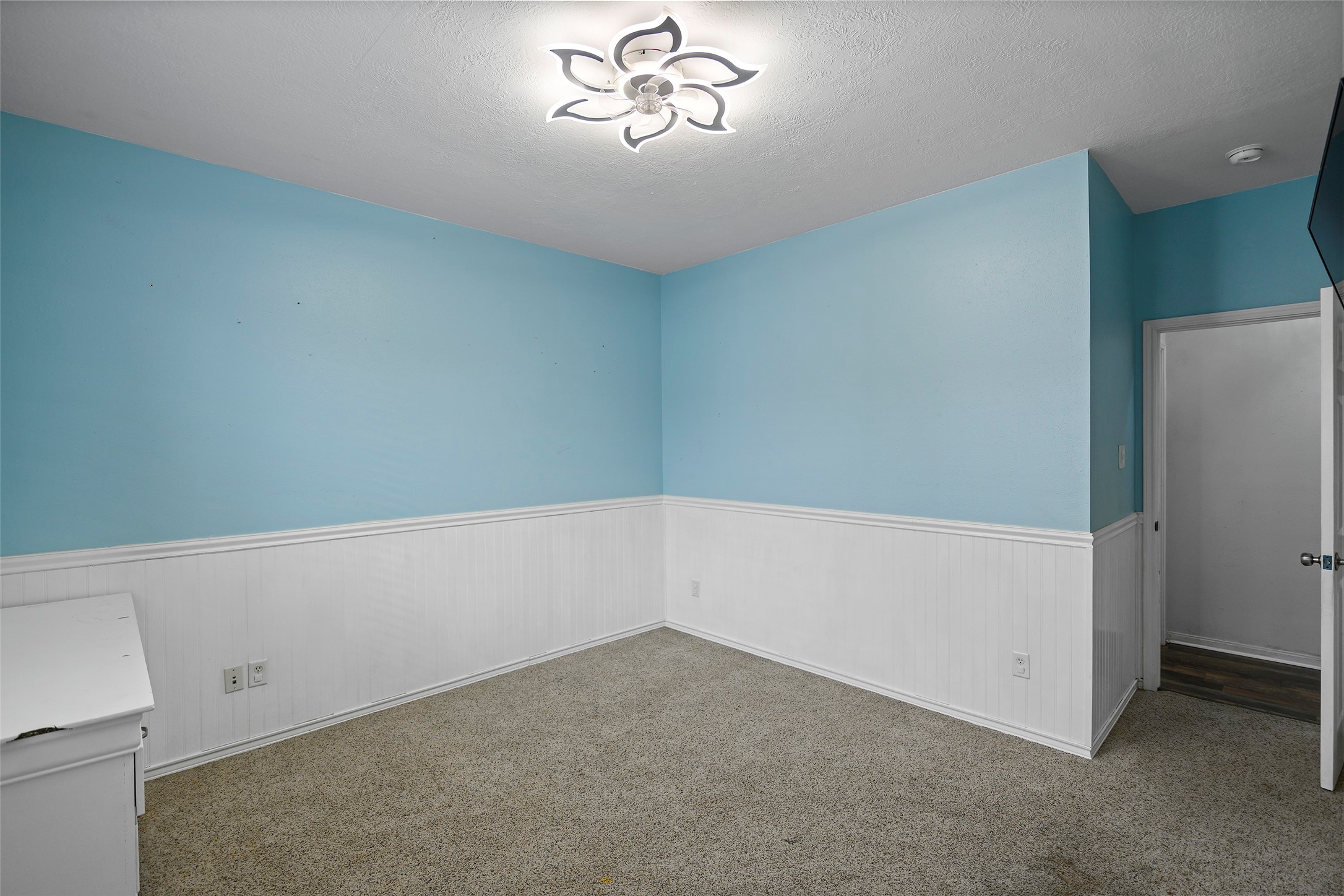 9211 Memorial Grove Drive Spring, TX 77379 - Photo 17 of 47 Mother in law or guest room first floor