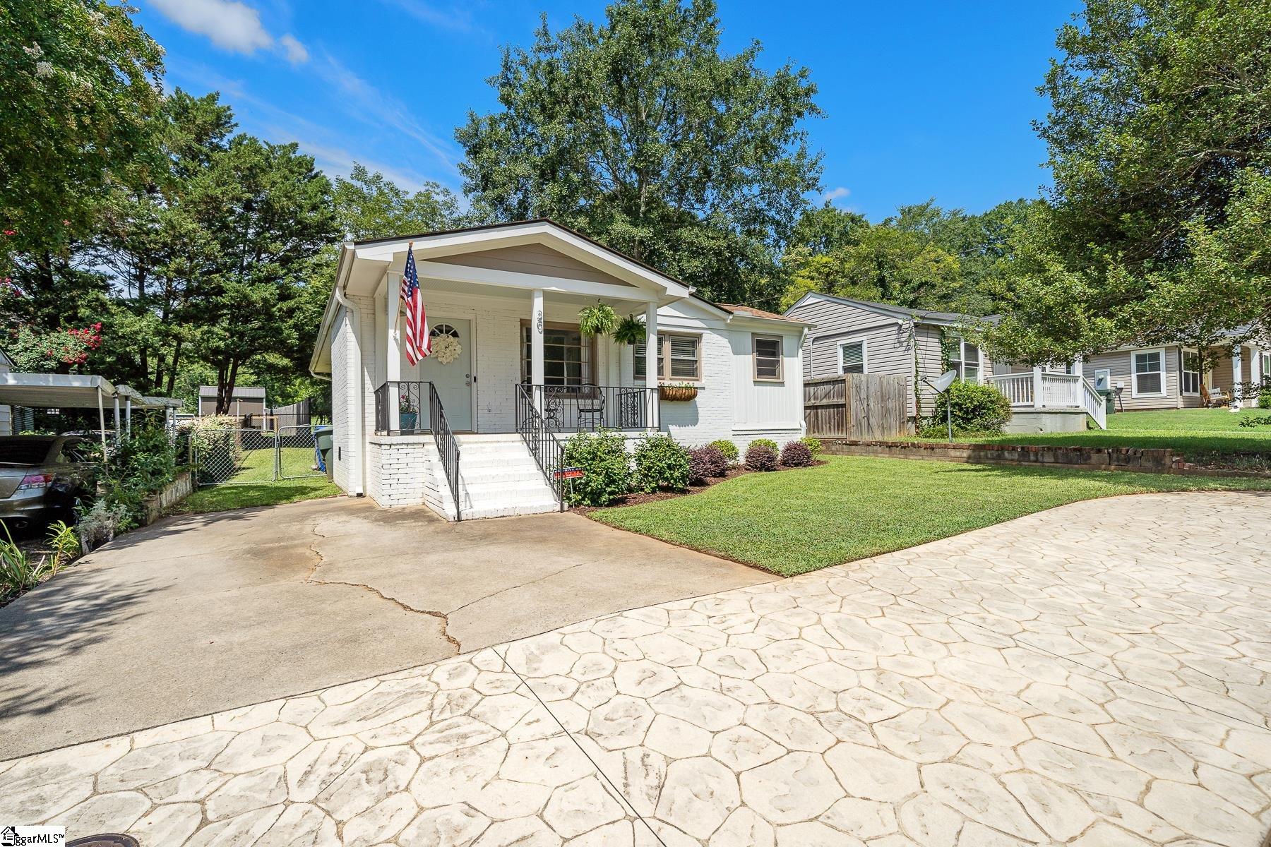 20 Palm Street Greenville, SC 29607 - Photo 2 of 25