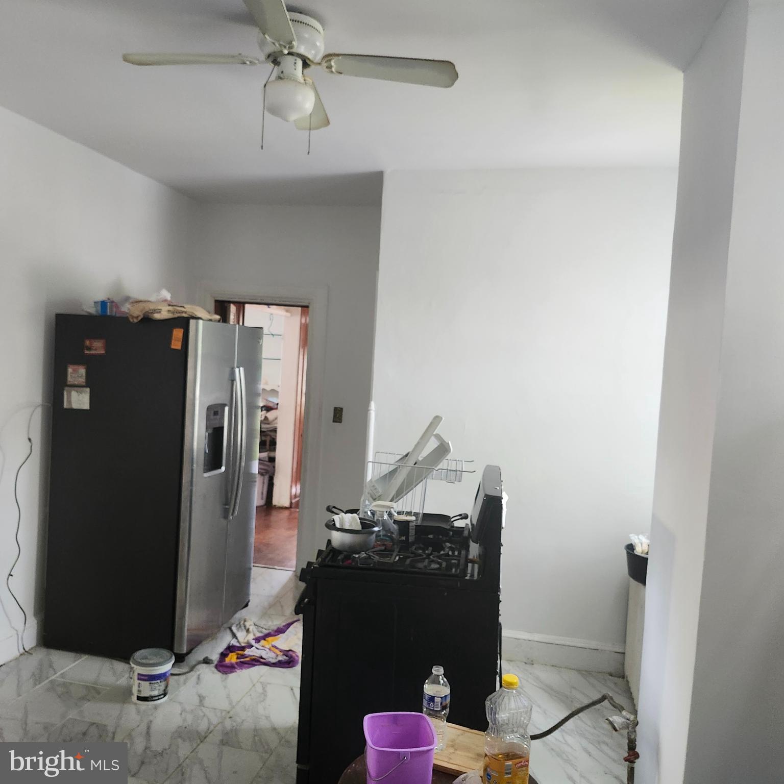 905 Cooks Lane Baltimore, MD 21229 - Photo 8 of 20