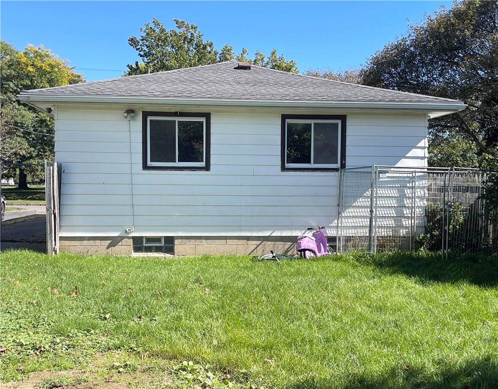 143 Northampton Street Rochester, NY 14606 - Photo 15 of 18 Back