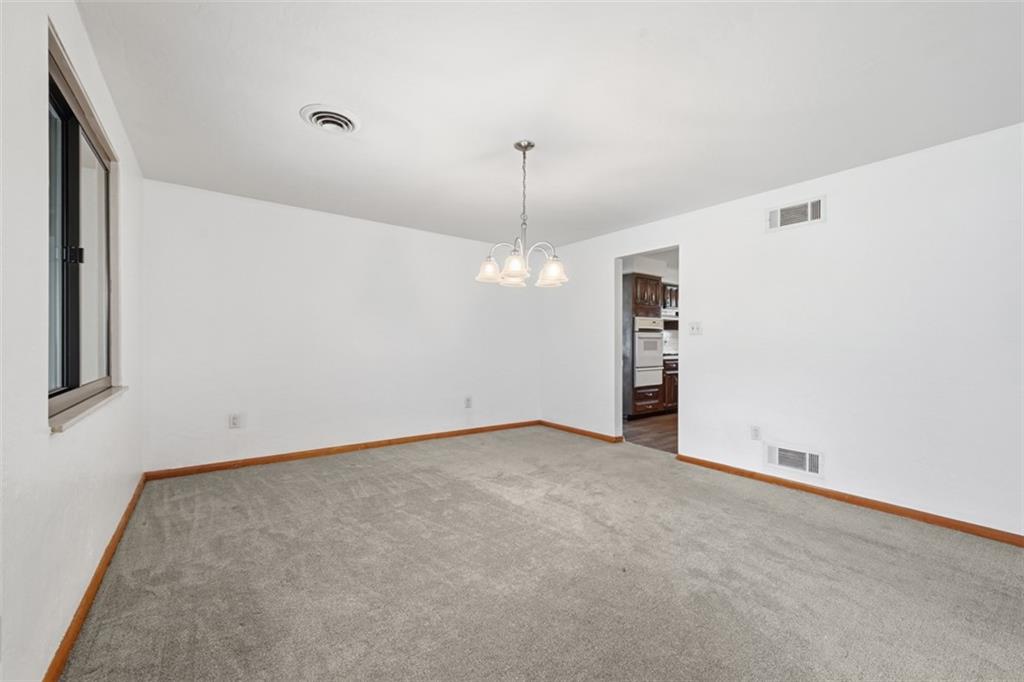 4930 Gardenville Road Pittsburgh, PA 15236 - Photo 11 of 47