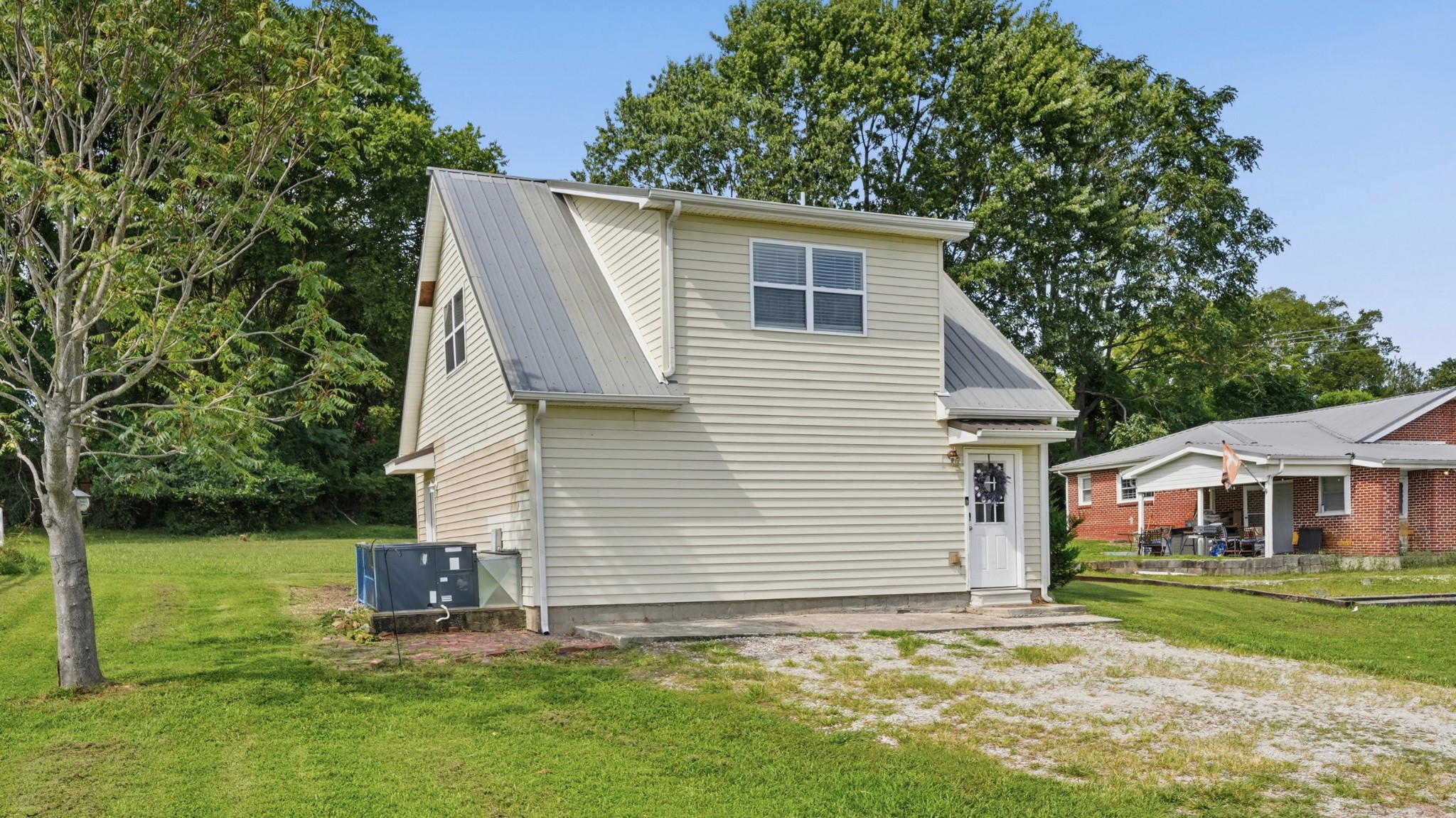 525 Sharp Springs Road Winchester, TN 37398 - Photo 3 of 32