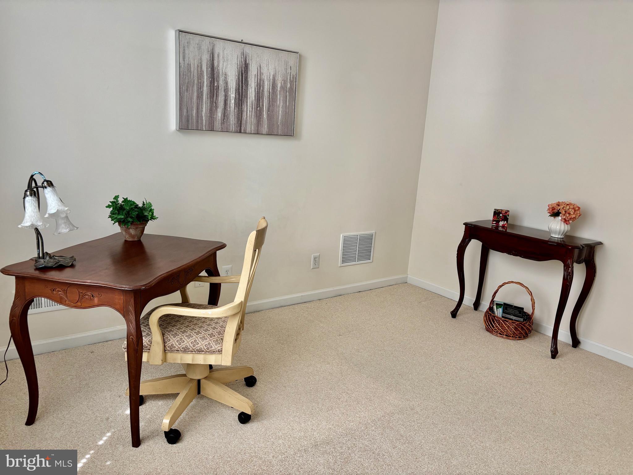 165 Einstein Way Cranbury, NJ 08512 - Photo 13 of 37